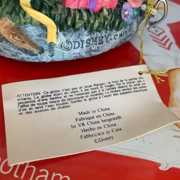 Winnie the Pooh Snow Globe-Disney -Happy Birthday to You -Mildred & Patty Hill - Picture 7 of 7